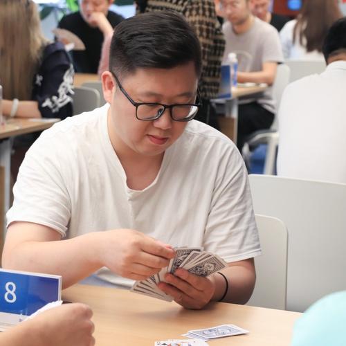 以牌会友|首届"中国汇融总部大楼杯"掼蛋比赛精彩回顾